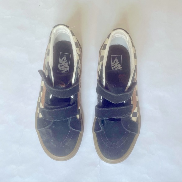 VANS - Picture 9 of 10